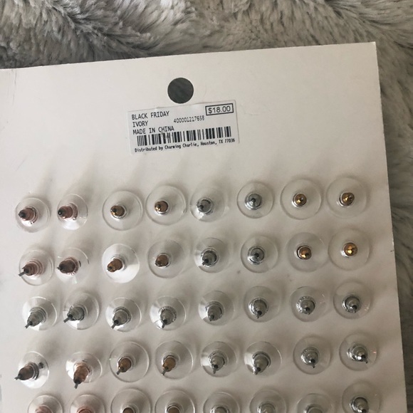 20 pairs of earrings!!! - Picture 2 of 3